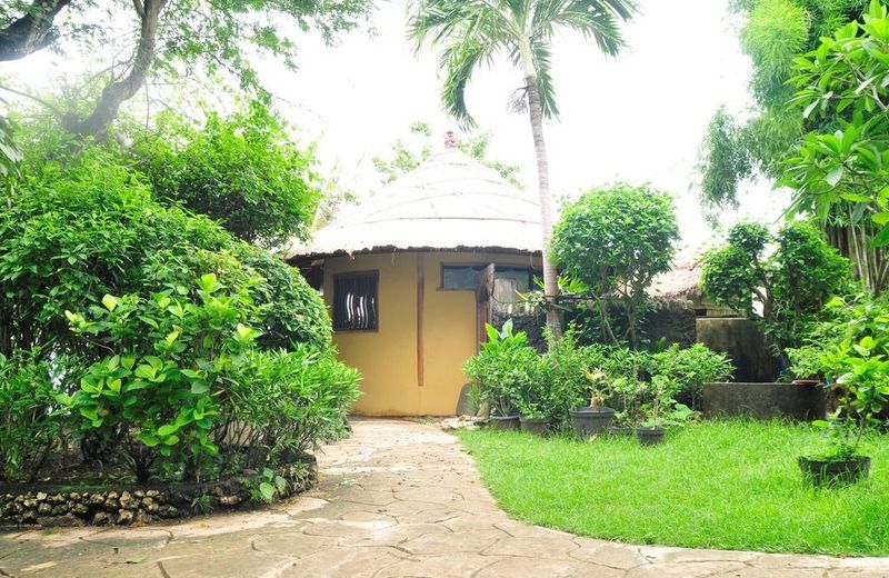 SUARA OMBAK COTTAGES