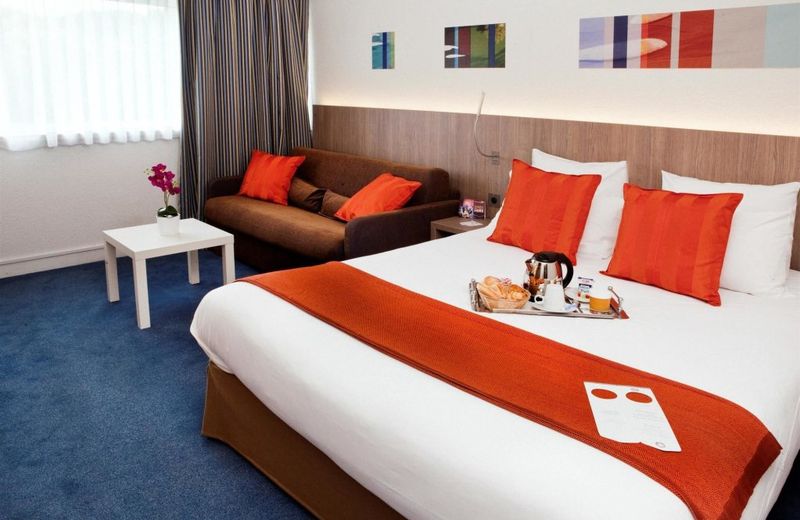 BEST WESTERN GOLF HOTEL MARNE LA VALLEE