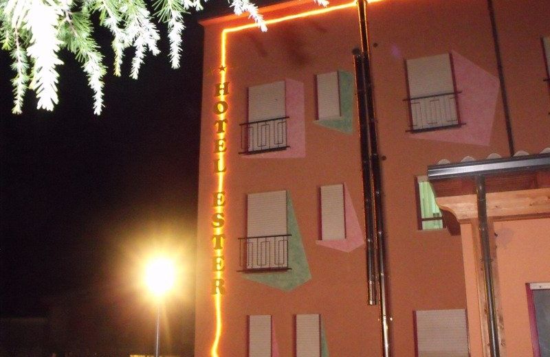 HOTEL ESTER