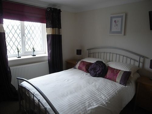 Tudor Lodge