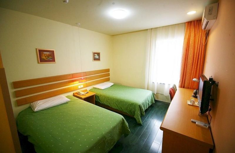 Home Inn Nanjing Daming Road