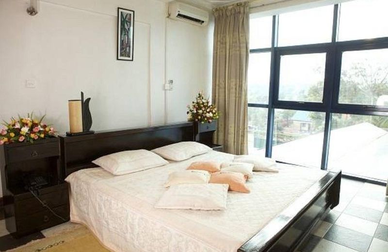 Ivys Hotel