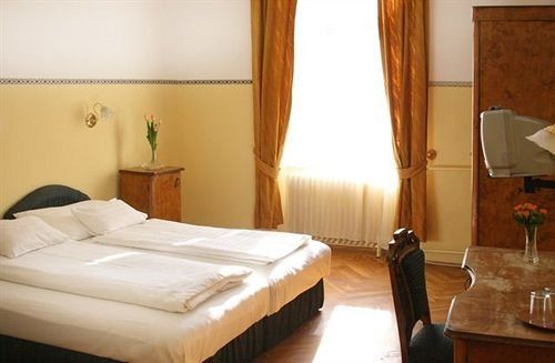 Palatinus Boutique Hotel