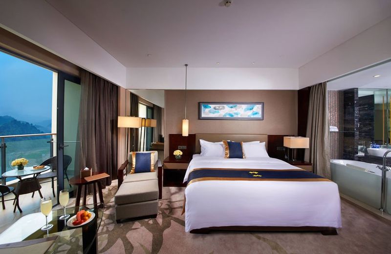 Howard Johnson Hot Spring Resort Wugongshan