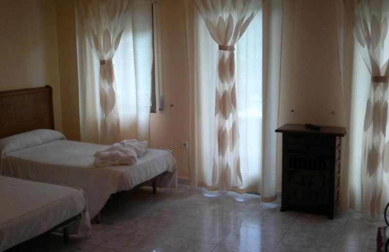 HOSTAL MONTEMAYOR