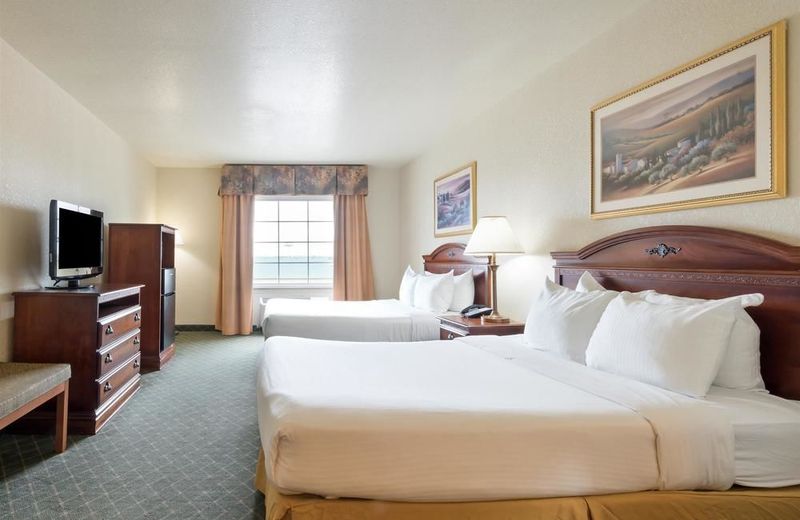 Holiday Inn Express & Suites Gatesville - N. Ft Hood, an IHG Hotel