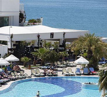 Alba Queen Hotel
