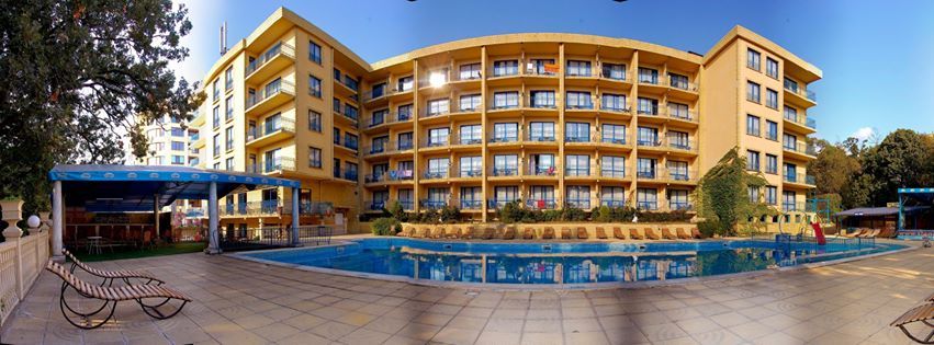 Outdoor Pictures 24