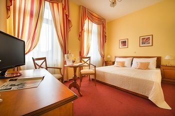 Hotel Podhrad
