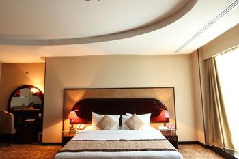Awaliv International Hotel