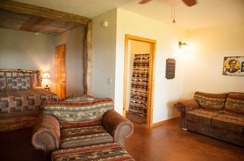 Beaver Lakeview Resort