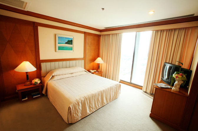 Thumrin Thana Hotel