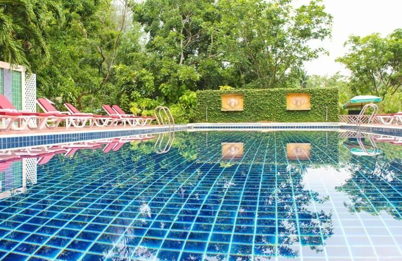 Baan Panwa Resort