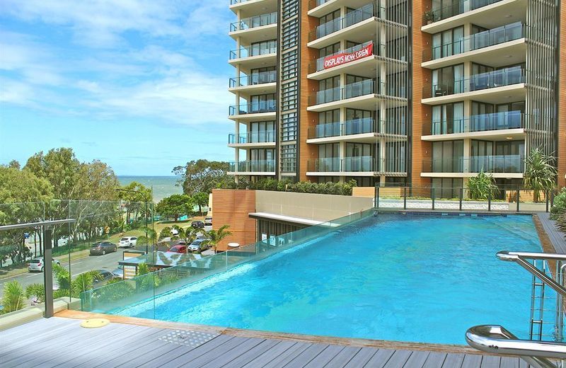 Oaks Redcliffe Mon Komo Suites