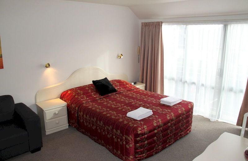 Alcala Motor Lodge