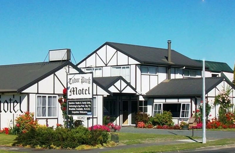Tudor Park Motel
