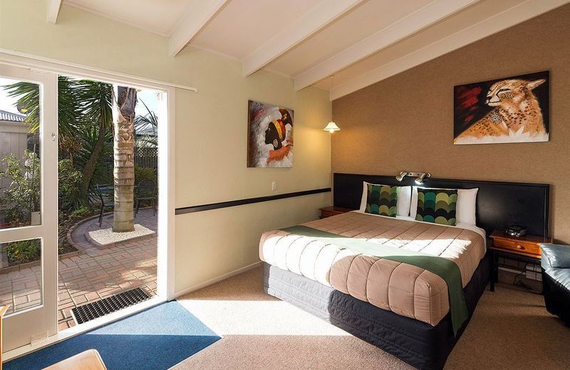 MALFROY Motor Lodge Rotorua - Accommodation and Mineral Pool