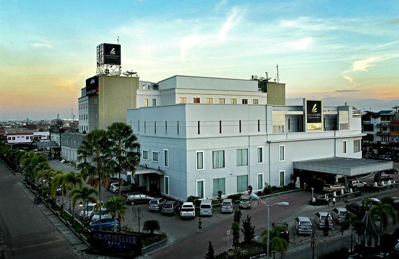 Grand Elite Hotel Pekanbaru