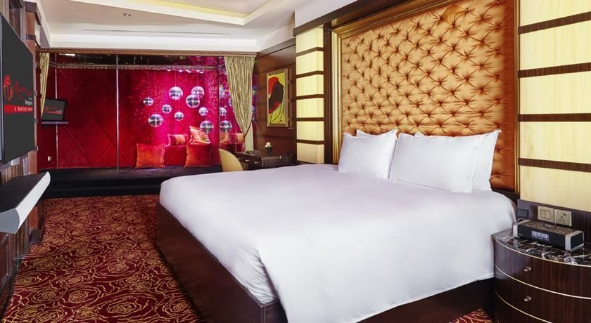 Resorts World Sentosa - Crockfords Tower (SG Clean)
