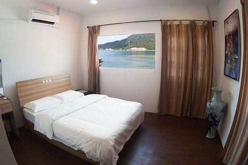 The Barat Perhentian