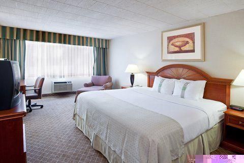 Ramada by Wyndham Beaver Falls