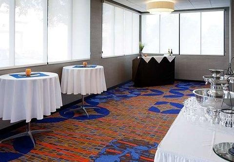 Courtyard by Marriott Cypress Anaheim / Orange County