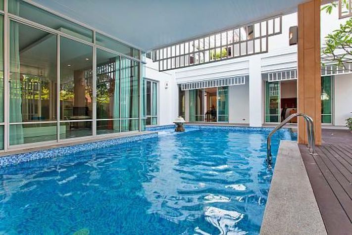 Jomtien Waree 9 with 6 bedrooms