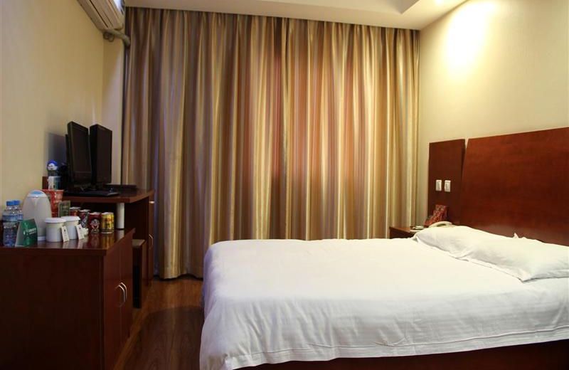 GreenTree Inn Shanghai Gucun Park Express Hotel