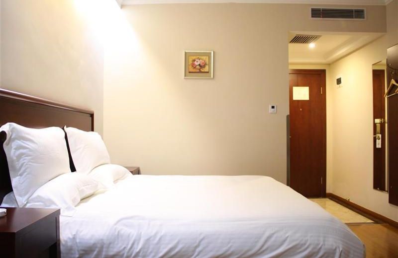 GreenTree Inn Shanghai Hongqiao Hub Qibao Express Hotel