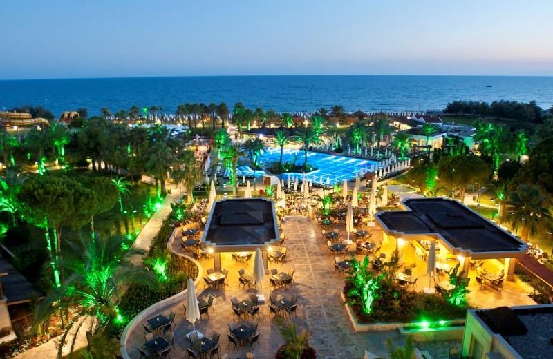 Crystal Tat Beach Golf Resort & Spa