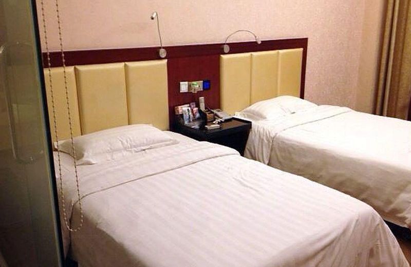 Nanjing Lukou Qiudu Hotel