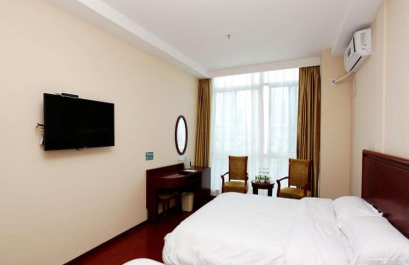 GreenTree Inn JiangSu NanJing South Railway Station South Square Express Hotel
