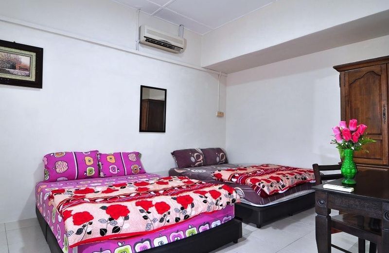 Chin Hua Residence
