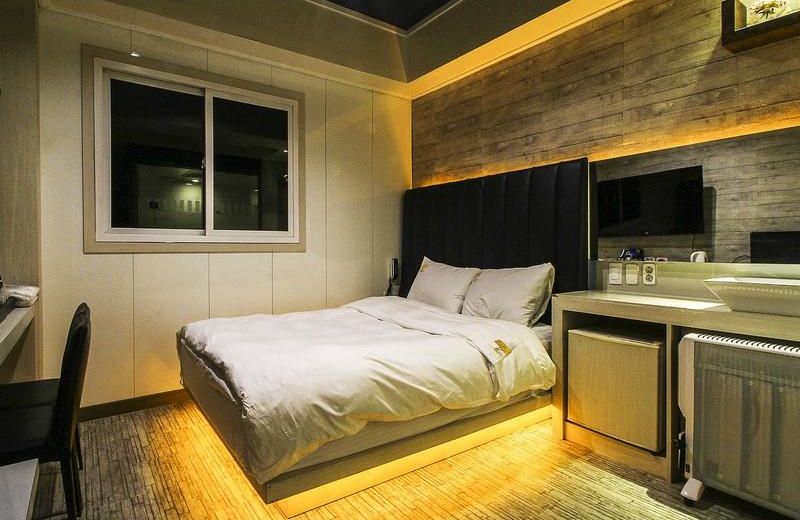2X Hotel