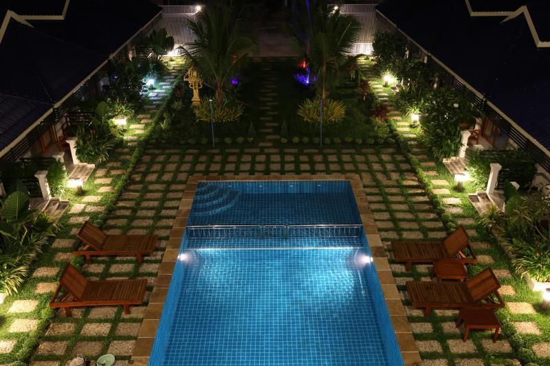 Outdoor Pictures 9