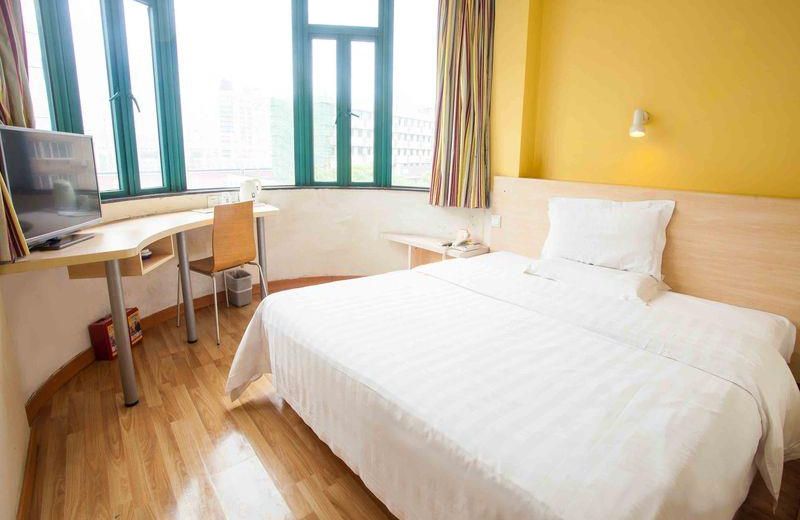 7Days Inn Foshan Tongji Bridge Tongji Road Subway Station