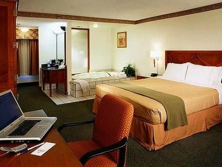 Holiday Inn Express Simi Valley, an IHG Hotel