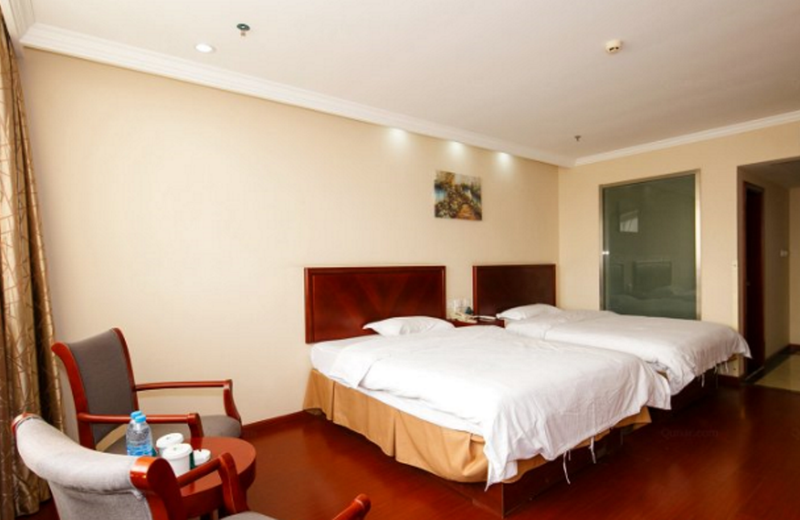 GreenTree Inn Jiangsu Suzhou Kunshan Lujia Hengtaiguoji Business Hotel