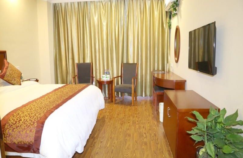 GreenTree Inn Jiangsu Wuxi Yixing Wanshi Wanshan Road Express Hotel
