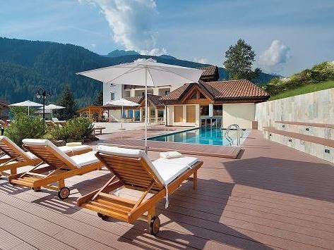 Outdoor Pictures 23