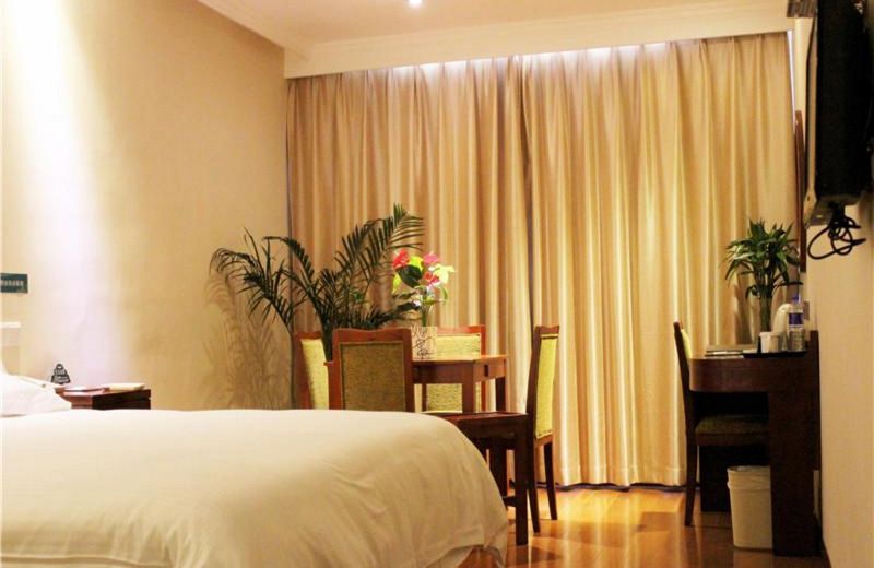 GreenTree Alliance Nantong West Renmin Road Coach Station Hotel