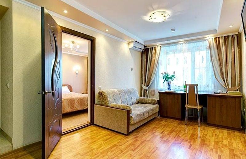 Zvezda Hotel