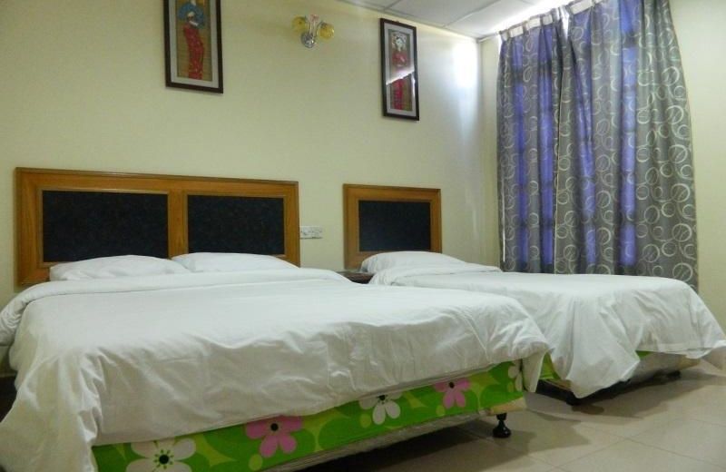 Sweet Hotel