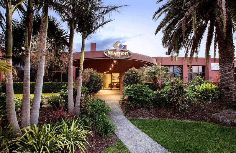 Nightcap at Seaford Hotel