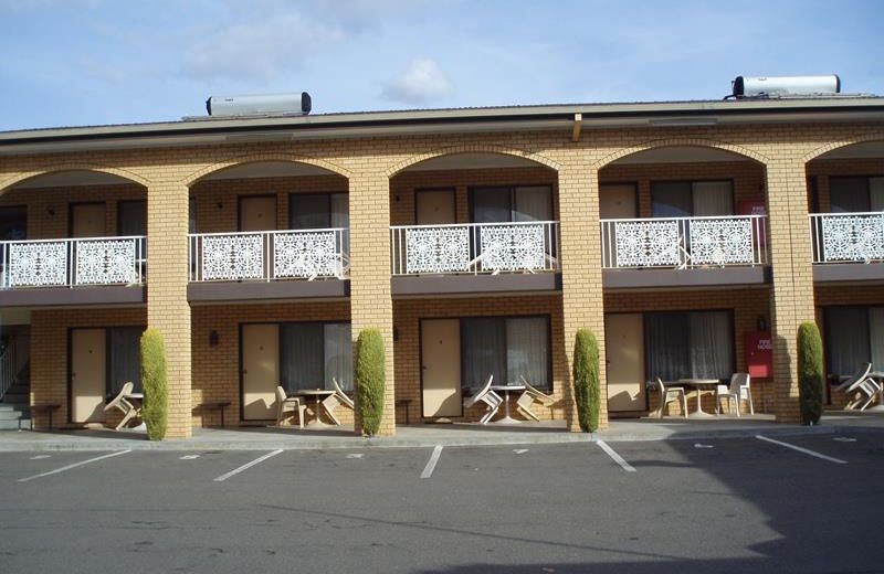 Lakeview Motel