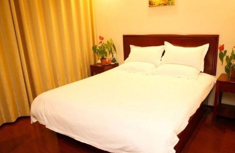 GreenTree Inn ShanDong LinYi YiShui County Angel Garden Express Hotel
