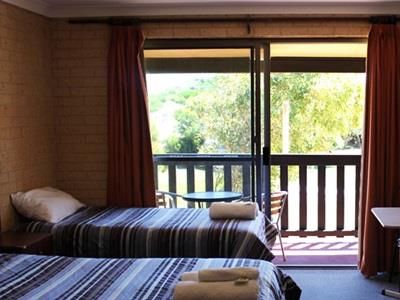 Lancelin Beach Hotel