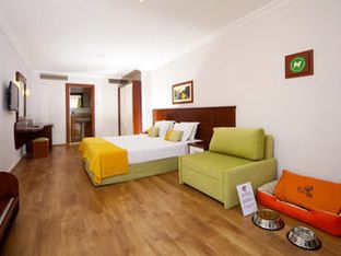 Hotel Image 2