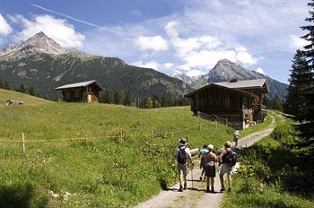 Outdoor Pictures 23