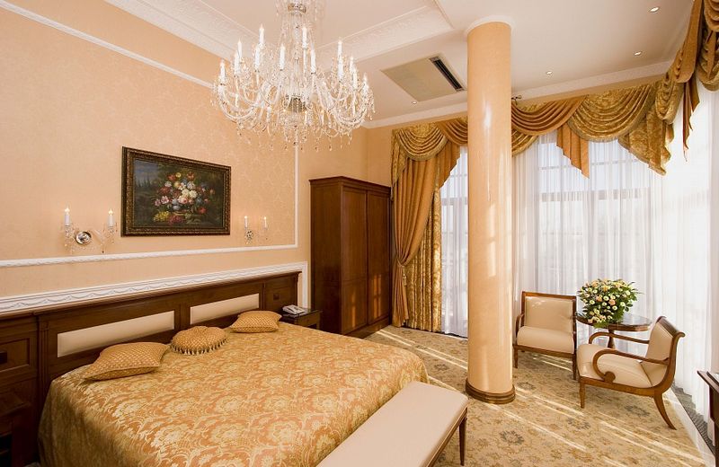 Aton Hotel